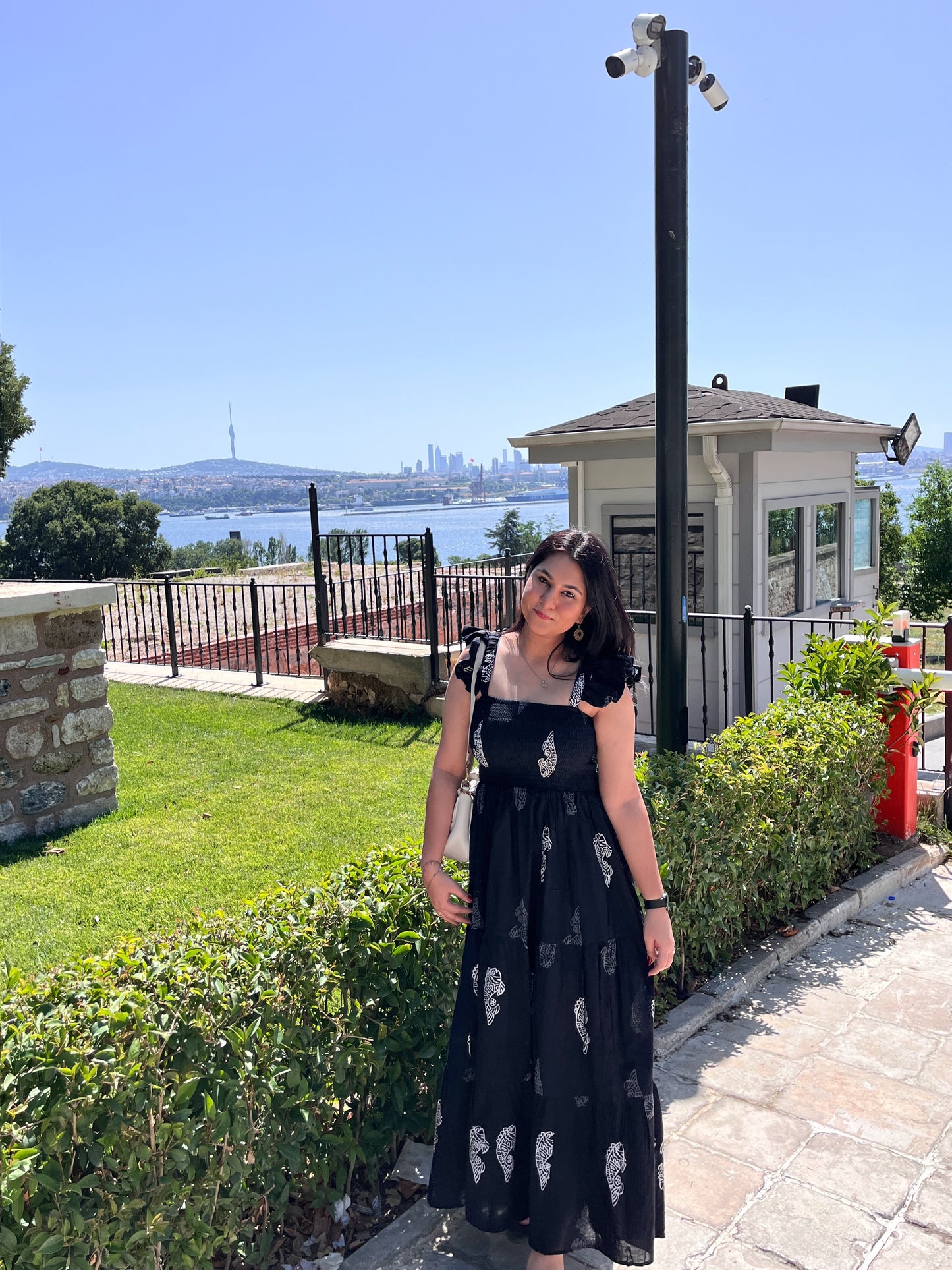 Mermaid Black Printed Travel Maxi Dress